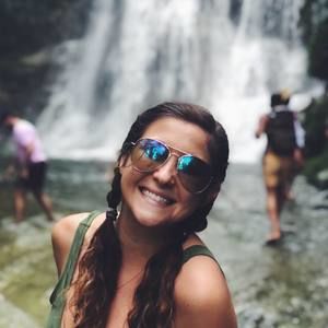 Meet your Posher, Emily